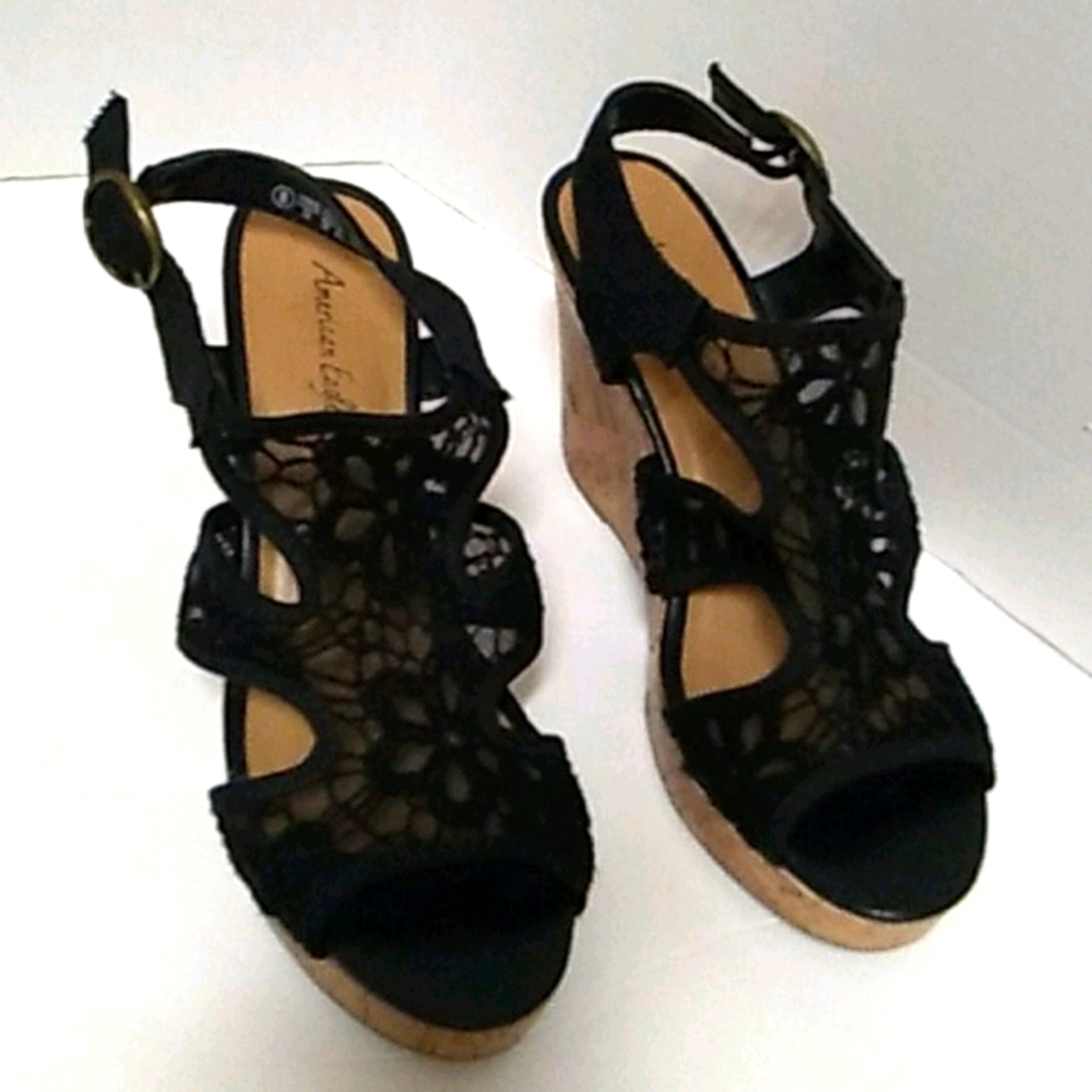American eagles wedge/shoes sz 8